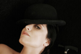 CAROLINE VINCENT